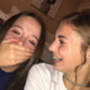 Meet your Posher, Anna-lewis